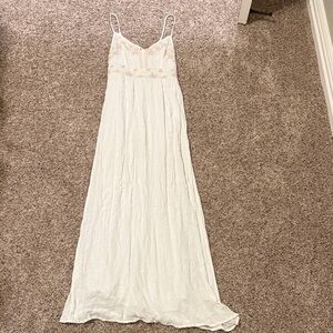 Japna Cream Maxi Dress